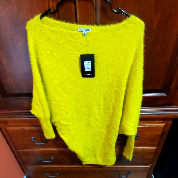 NEW BRIGHT YELLOW ASYMMETRICAL FUZZY SWEATER - Picture 2 of 5